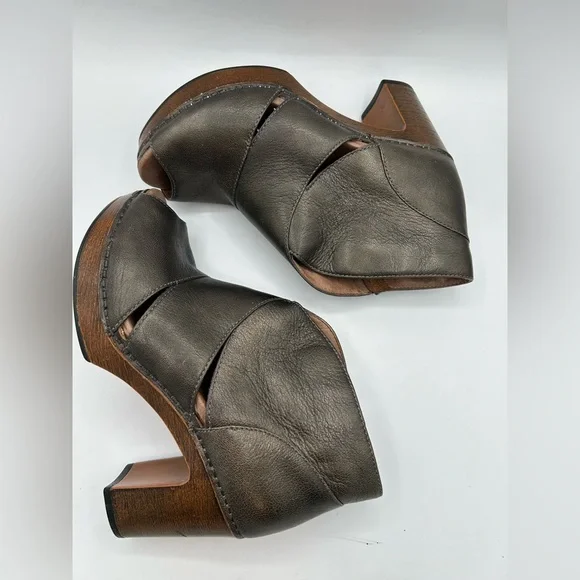 Dansko Women's Delphina Peep toe Clog Ankle Bootie Leather Aged Bronze Sz 38 - Picture 8 of 14
